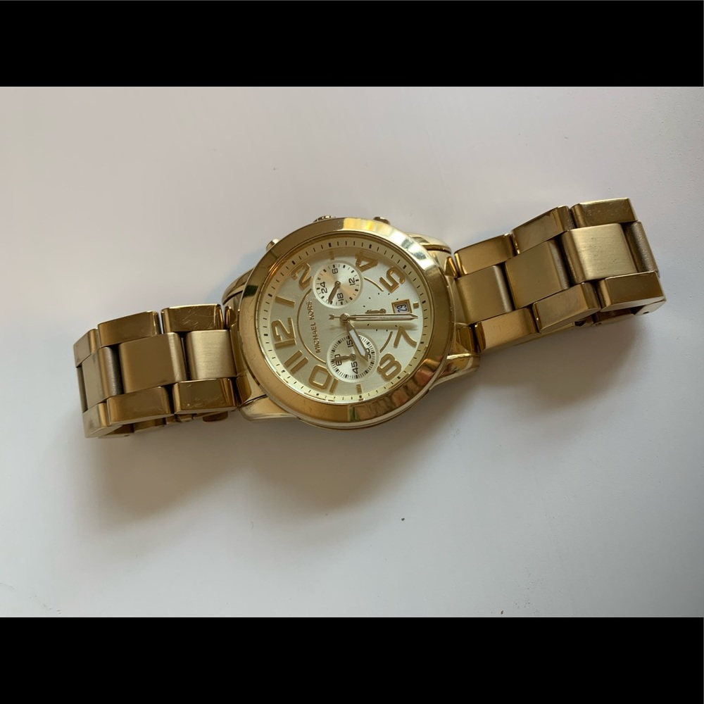 Ladies Michael Kors wrist watch